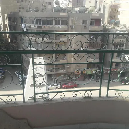 شقة مميزة جدا في قلب العاصمة قريبة من جميع الأماكن والخدمات Cairo Exterior photo