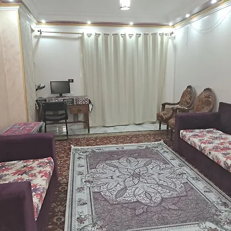 شقة مميزة جدا في قلب العاصمة قريبة من جميع الأماكن والخدمات Cairo Exterior photo